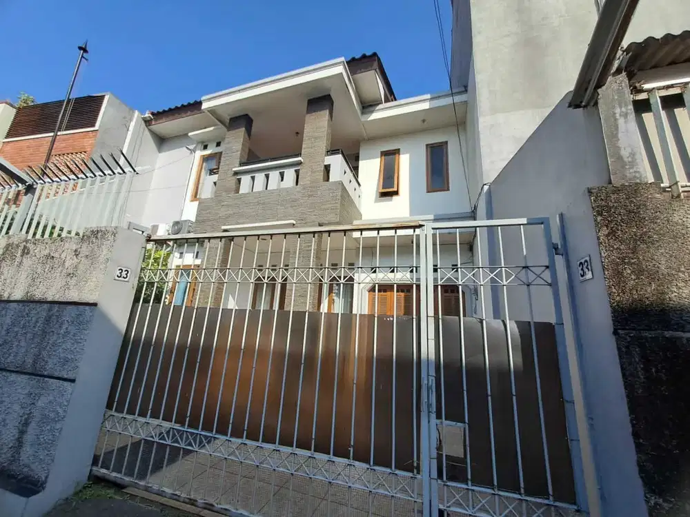 RUMAH di TEBET, JAKARTA SELATAN