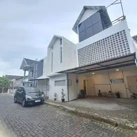 Rumah bagus siap huni di purwomartani Sleman