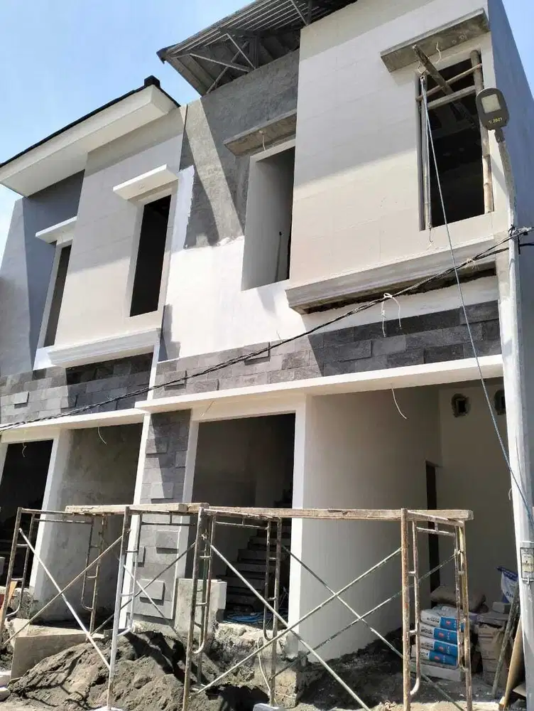 2 Unit Rumah Baru 2 Lantai on Progress Bangun di Medokan Ayu, Rungkut
