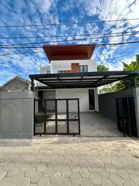 Dijual rumah 2 lantai lokasi Kopenrejo, jl.nanas,Maguwo, Depok sleman.