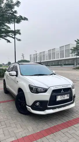 Mitsubishi Outlander PX thn 2013 panoramic sunroof