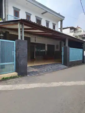 JUAL RUMAH PETOGOGAN KEBAYORAN BARU JAKARTA SELATAN