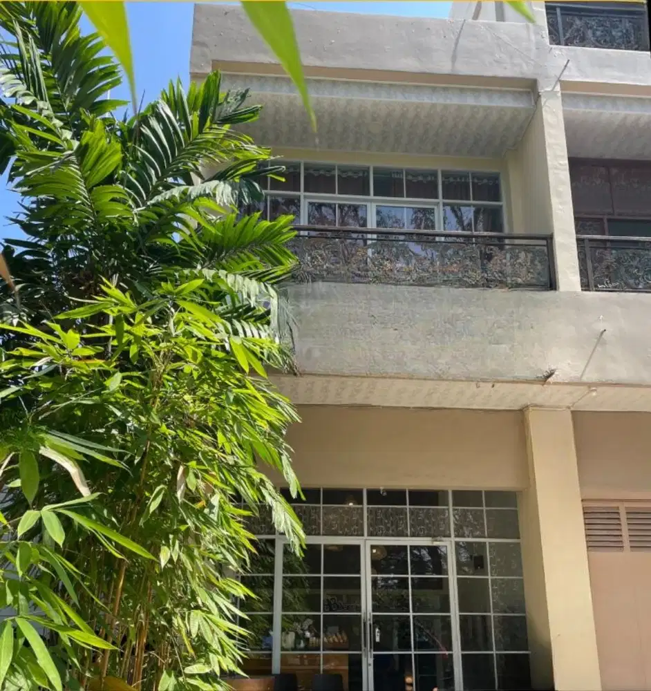Dijual Ruko Makassar sekitar Jalan DR Ratulangi, Jl Jend Sudirman