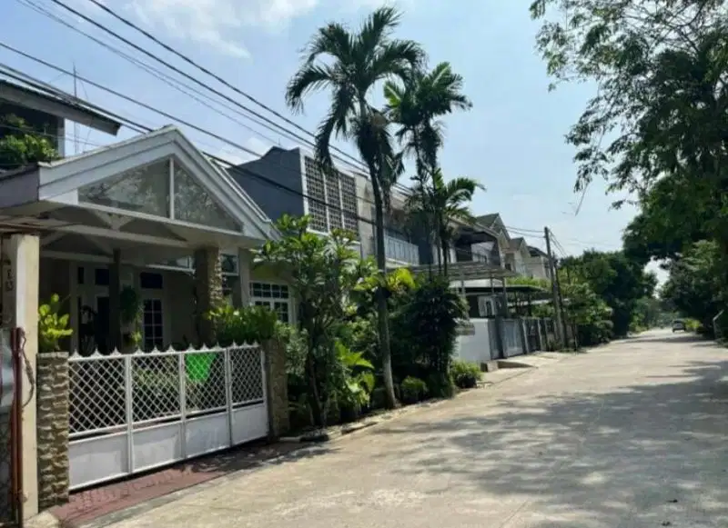 DIJUAL CEPAT RUMAH SIAP HUNI STRATEGIS DLM KOMPLEK CINERE DEPOK