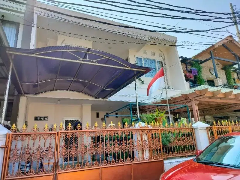 rumah 2lantai lebar 9 meter dekàt kawasàn industri dan  siap huni