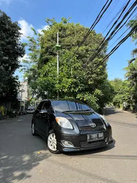 Toyota ist 2010 Bensin