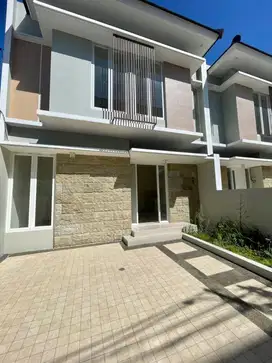 Dijual Rumah Baru Gress 2Lantai Siap Huni  Area Ikan-Ikan Malang