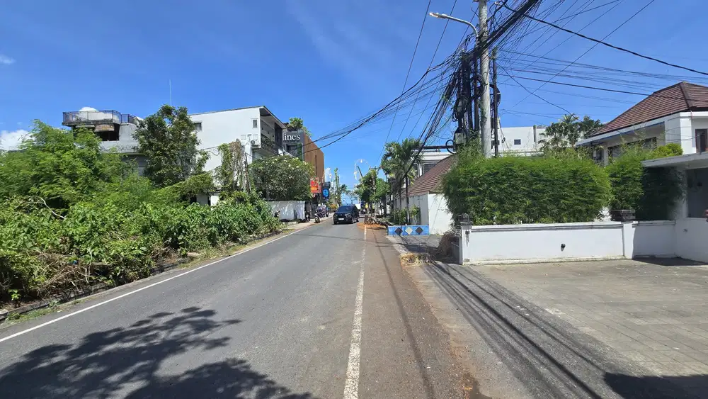 Tanah Pantai Berawa Canggu Lingkungan Villa