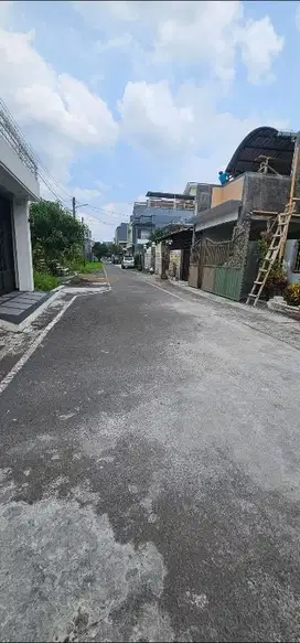 tanah istimewa kos elite suhat pinang merah bunga merak dewandaru UB