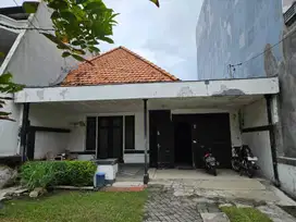 DIJUAL SEGERA RUMAH TENGAH KOTA SURABAYA HITUNG TANAH