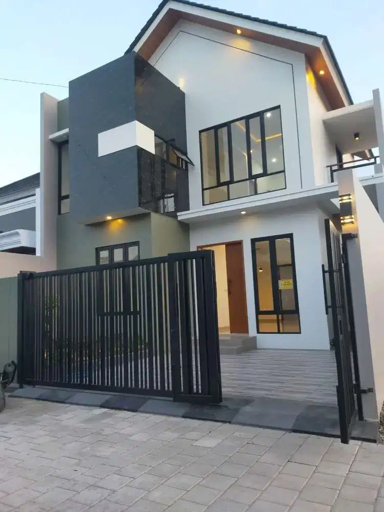 Jual rumah elegant dan cantik dua lantai jakal km 13