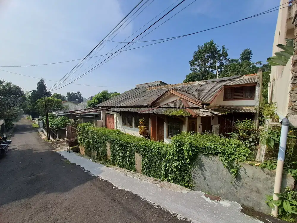HITUNG TANAH ! DIJUAL RUMAH LINGKUNGAN ASRI CIGADUNG BANDUNG