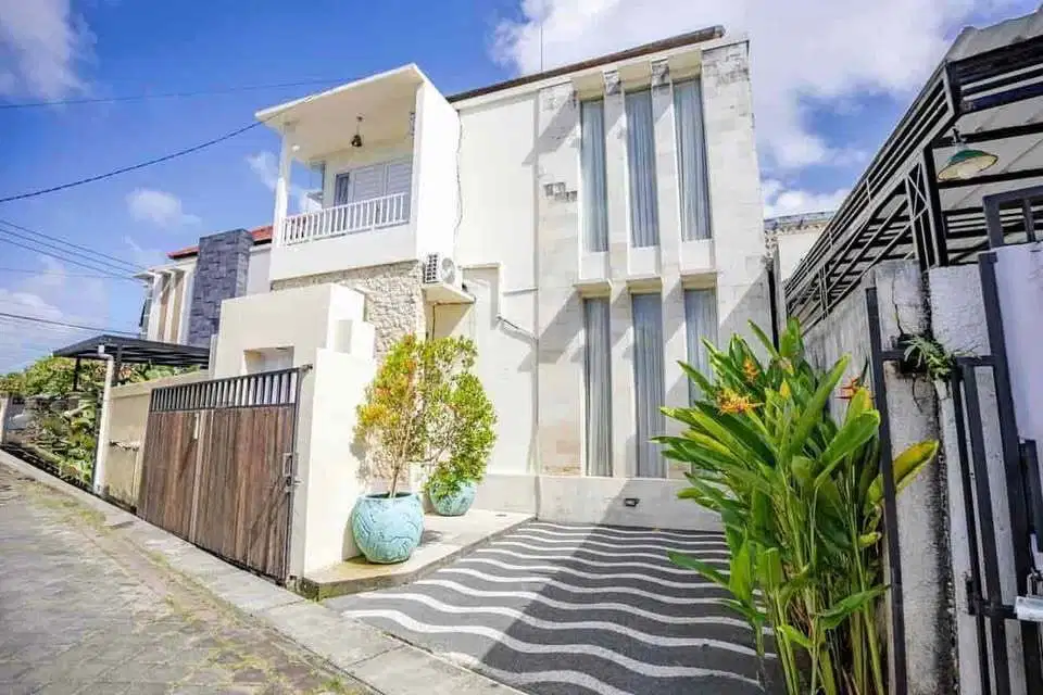 Rumah Semi Villa Jalan Taman Jimbaran Bali