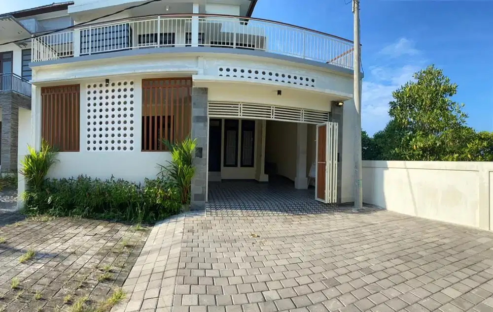 Dijual rumah lantai 2 jimbaran bali