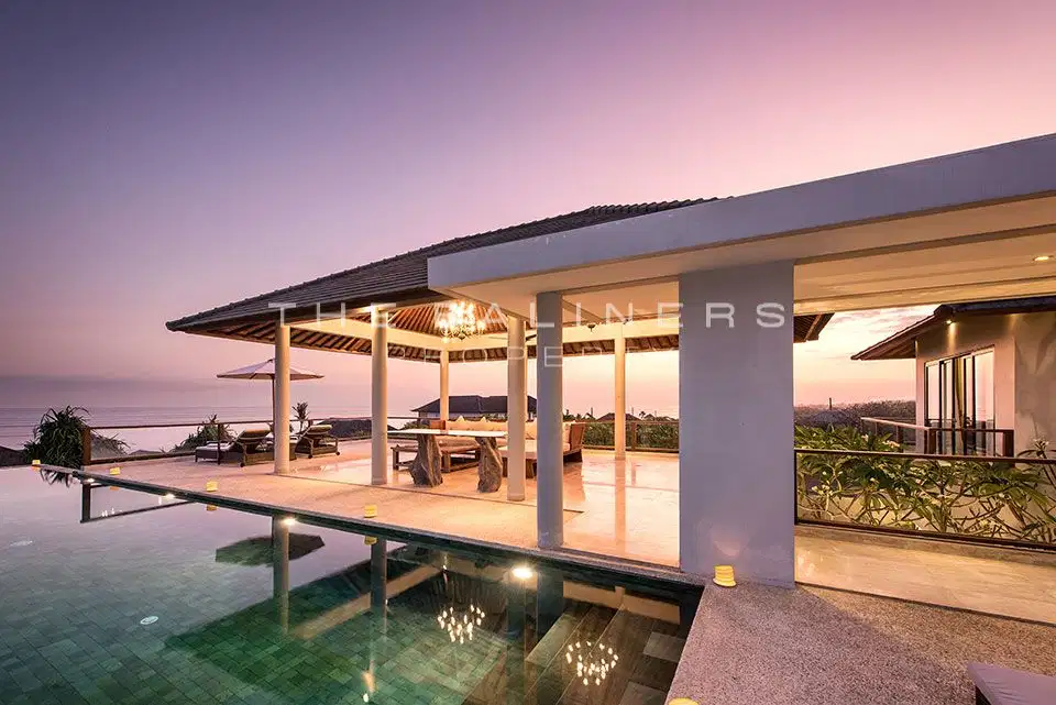 MODERN FREEHOLD VILLA WITH BREATHTAKING OCEAN VIEWS