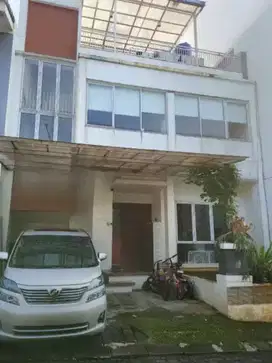 Dijual Rumah Krukut 2 Lantai + Rooftop