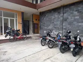 Dijual kost di laweyan solo