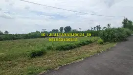 3 Jutaan di Jalan kaliurang km 9 akses tepi aspal