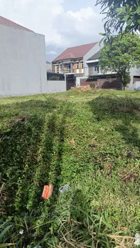 Dijual Kavling Lokasi Sangat Bagus di Taman Holis Indah 2