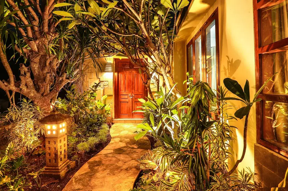 DIJUAL BRAND NEW VILLA MINIMALIS LOKASI TAMAN GRIYA JIMBARAN BALI