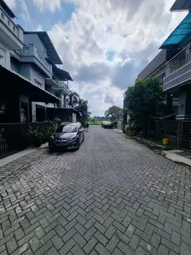 Dijual-Disewakan Villa Komplek Cemara Asri Jl. Anggur