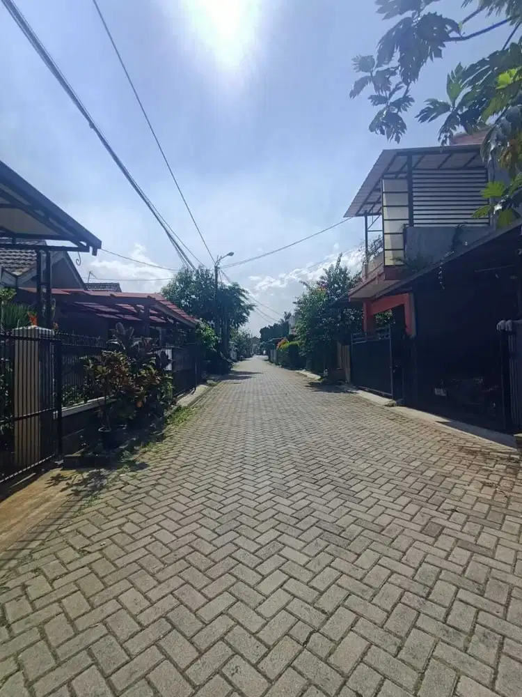 JUAL MURAH RUMAH KOMPLEK ELITE DEKAT ALUN-ALUN CIMAHI