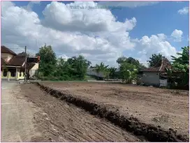 Tanah Strategis Jogja , Jl Kaliurang km 9 siap bangun rumah villa