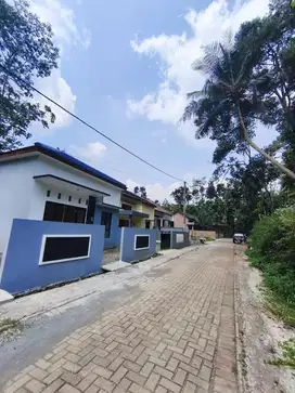 RUMAH baru siap huni SHM Ready pakintelan gunungpati