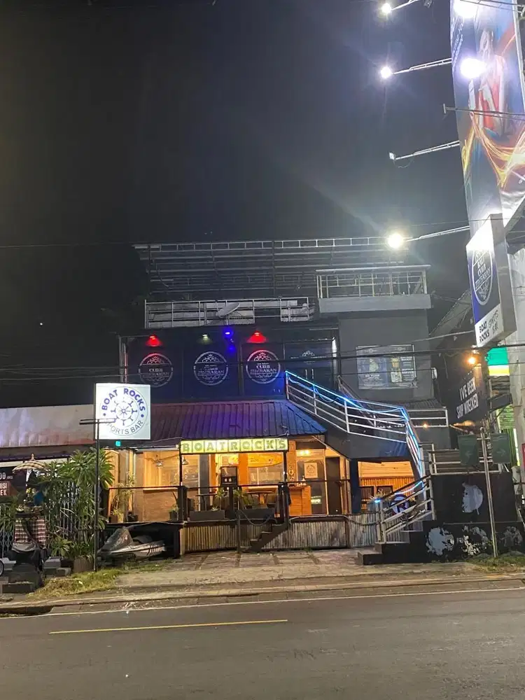 DIJUAL TANAH BONUS BANGUNAN EX RESTAURANT LOKASI JALAN RAYA ULUWATU