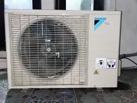 Dijual AC Daikin 2,5 PK