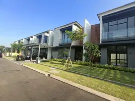 Dijual Rumah Cantik & Asri Di Cluster Emily Summarecon