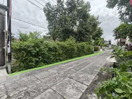 Tanah Luas Tengah Kota Solo SHM 615m² Strategis