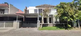rumah besar bagus Graha Famili Family siap huni kosongan