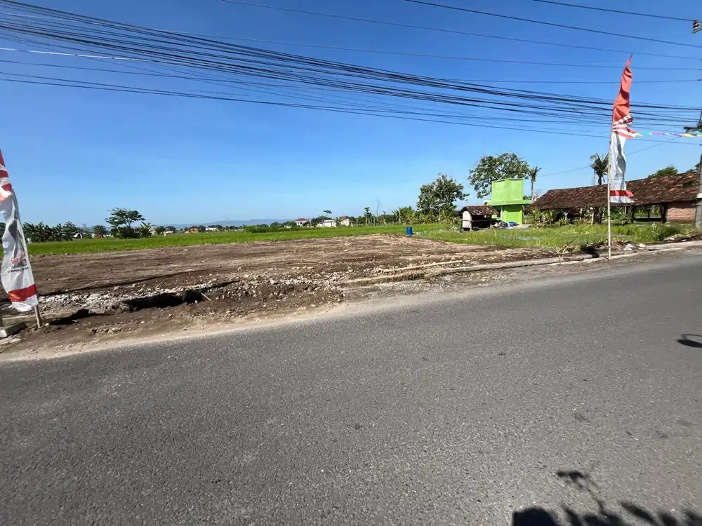 Tepi Aspal Dekat Pamella 7 Purwomartani Sleman