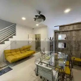 DIJUAL VILLA JALAN SULUH KOMPLEK NATIO REGENCY