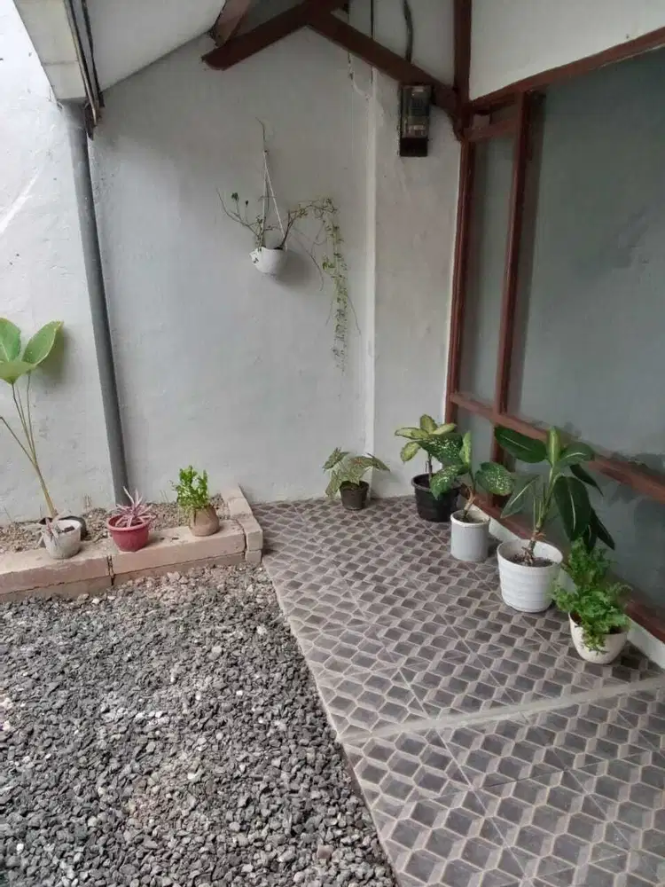 DIJUAL RUMAH SIAP HUNI DI SAYAP TKI, MARGAHAYU (BARU RENOVASI)