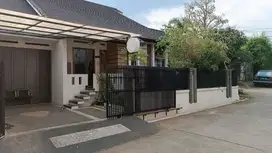 jual mendesak Rumah Luas Kolam Renang di Arcamanik Antapani Bandung