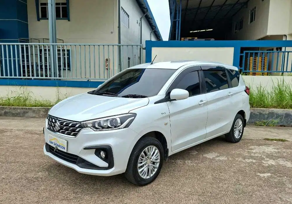 SUZUKI ERTIGA GL 1.4 AT 2018