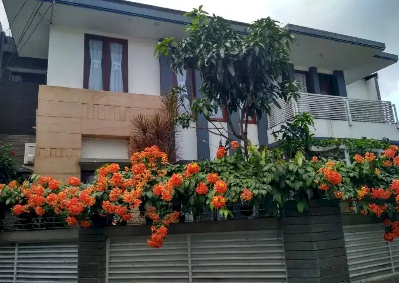 BERUNTUNG Rumah LUAS STRATEGIS Turangga Buahbatu dijual MURAH