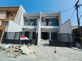 Wisma Mukti Klampis Indah 2lantai BARU GRESS Siap Huni