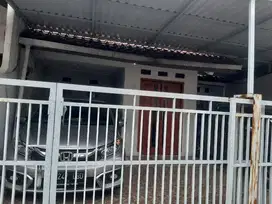 TERMURAH di Antapani.Rumah 2 LANTAI 2 CARPORT nego sampai Deal dijual