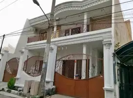Dijual Rumah Karang Empat Tengah Kota Surabaya