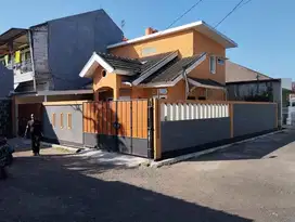 Jual Rumah HALAMAN LUAS Harga MURAH di Antapani kota Bandung
