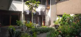 Rumah Asri 2 Lantai Strategis Usaha di Sayap Riau Bandung Kota