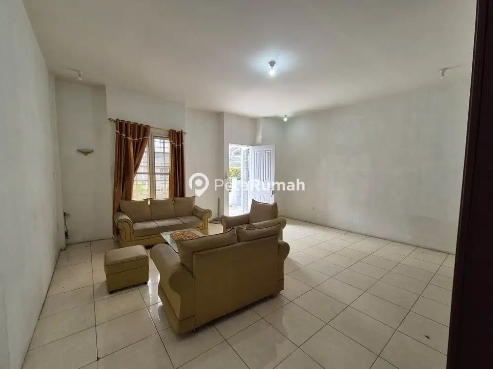 DIJUAL VILLA SIAP HUNI MALIBU KOMPLEKS POLONIA MEDAN