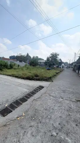 PROPEK KOST AREA MAHASISWA KAMPUS UII; JALAN KALIURANG SARDONOHARJO