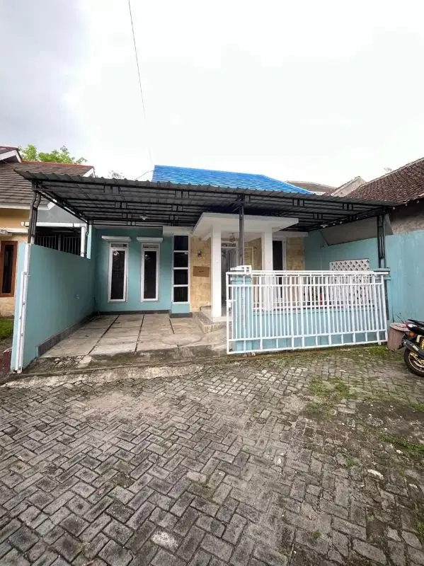 Rumah luas bagus dekat kampus UII jalan kaliurang km 13