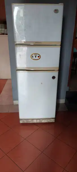 Kulkas LG 3 PINTU