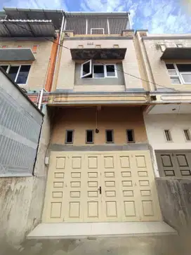Dijual Ruko SHM Di Jl Bambu II