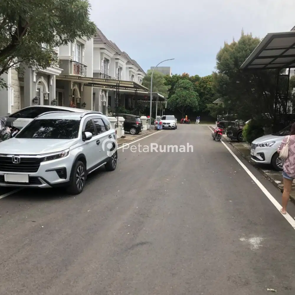 DIJUAL VILLA JALAN ISMAIL HARUN KOMPLEK CITRALAND GAMA CITY